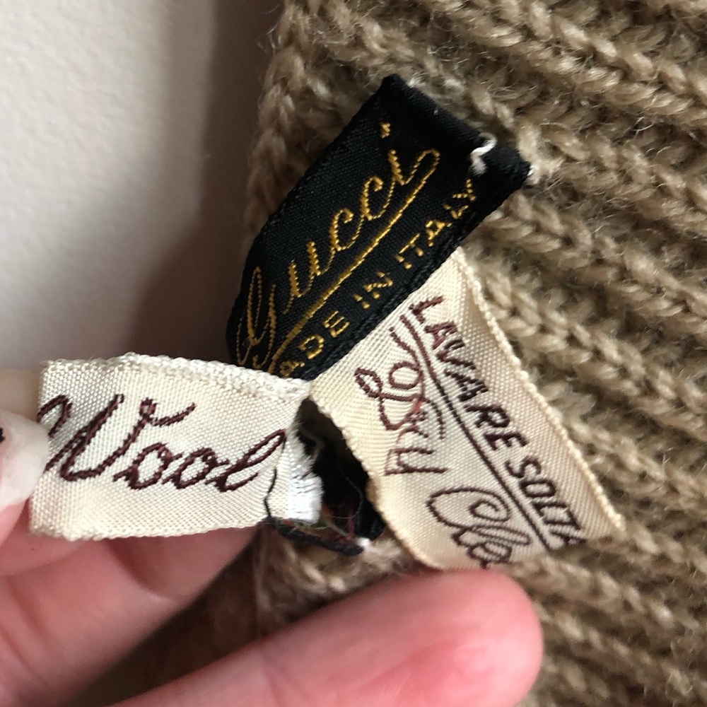AUTHENTIC GUCCI RARE VINTAGE 1980s SCARF - Picture 3 of 11